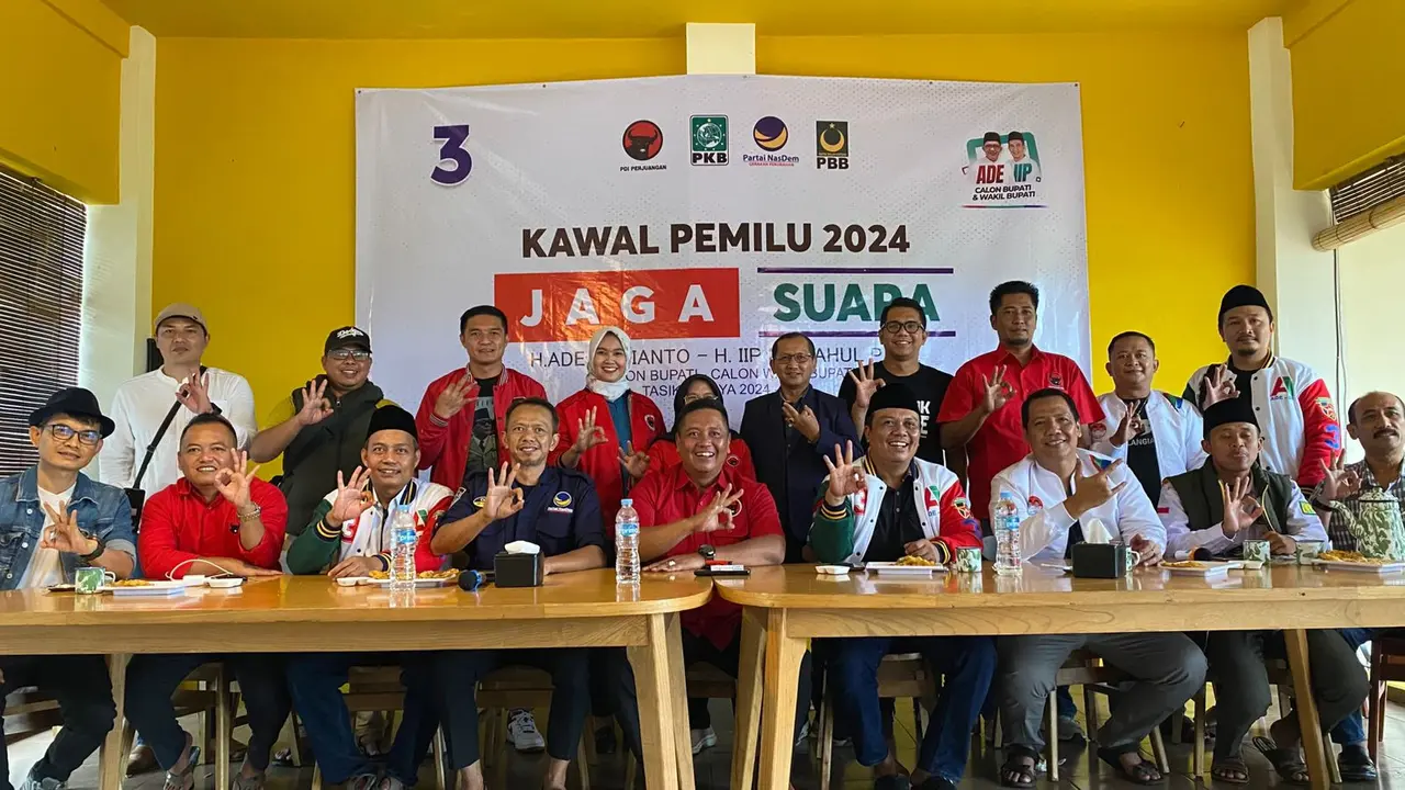 Paslon incumbent alias patahanan kabupaten Tasikmalaya, Jawa Barat, nomor urut 3, Ade Sugianto - Iip Miftahul Paoz (Ade-Iip) diprediksi kembali memenangkan Pilkada Kabupaten Tasikmalaya 2024. (Liputan6.com/Jayadi Supriadin)