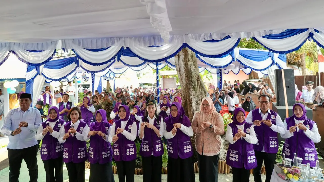 Ketua Umum Tim Penggerak (TP) Posyandu Tri Tito Karnavian saat kunjungan kerja asistensi penguatan Posyandu enam bidang SPM.
