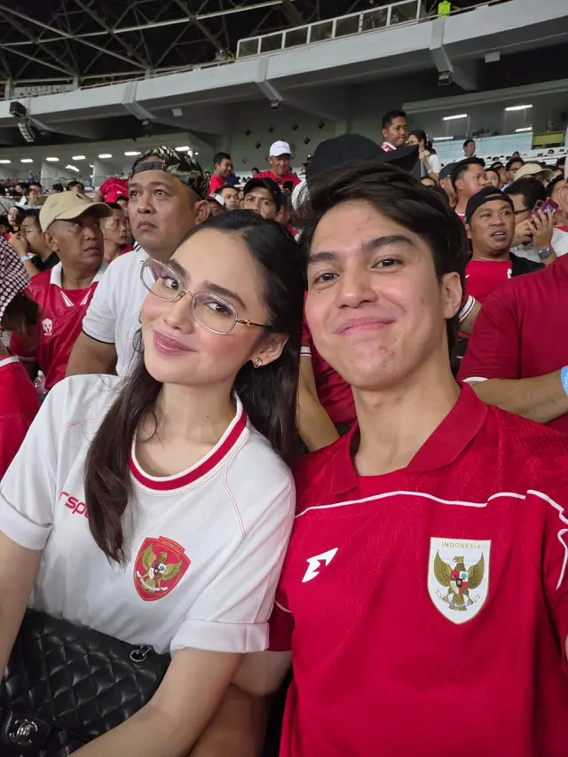 El Rumi dan Syifa Hadju