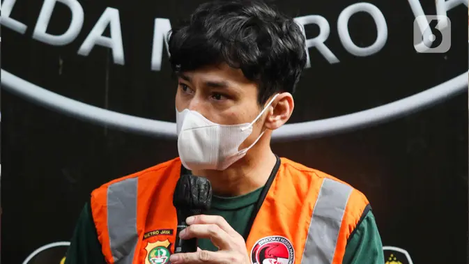Tangkap Aktor Revaldo, Polisi Temukan Tiga Plastik Klip Bekas Sabu