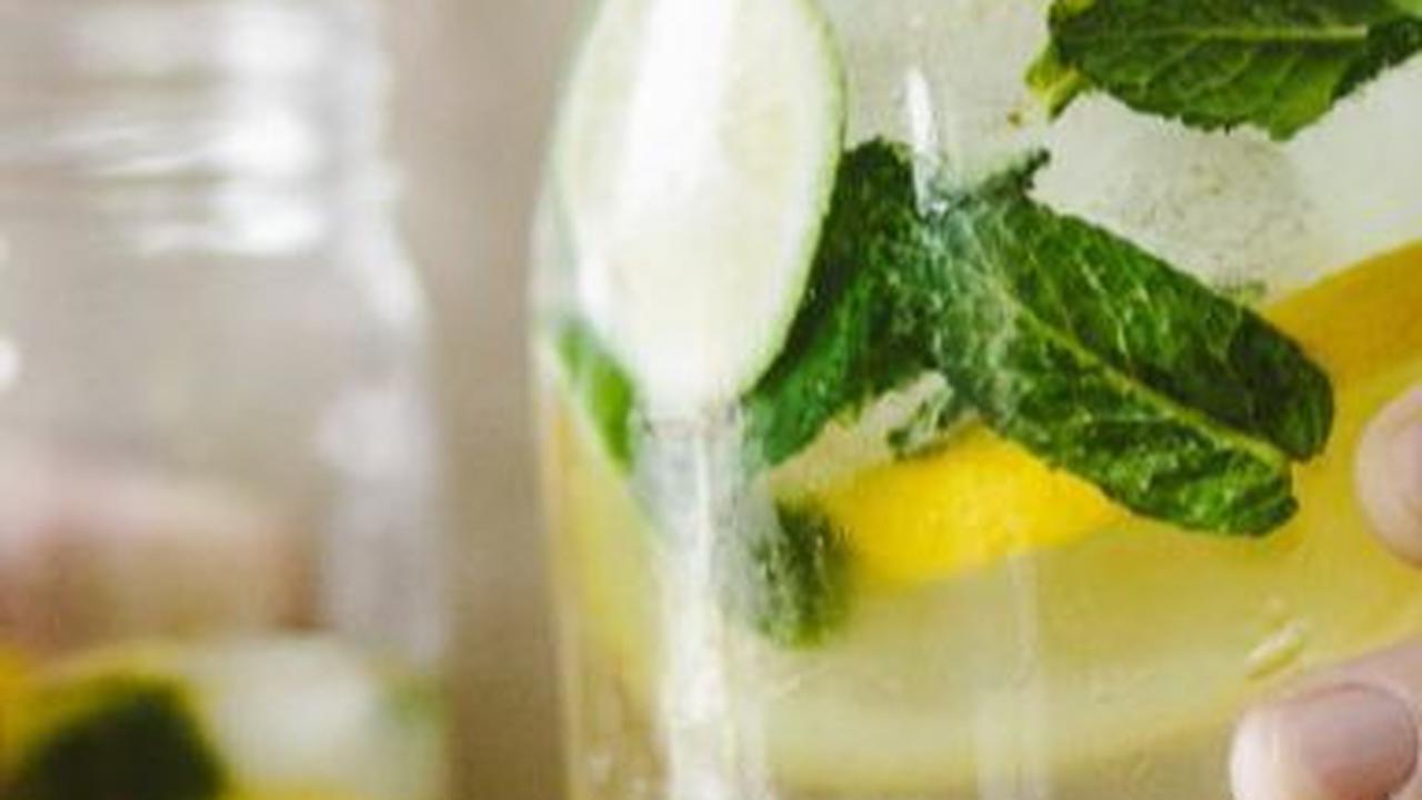 <b>Manfaat Infused Water</b><br>
