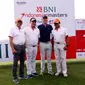 Direktur Utama BNI Achmad Baiquni (Kiri) dan juara Indonesia Masters 2017, Justin Rose (Kedua Kanan) (istimewa)