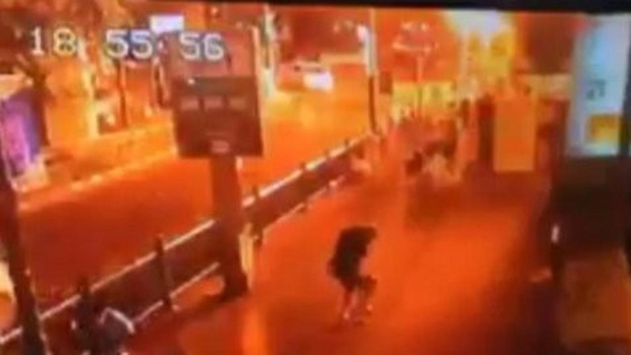 Ini video ledakan dahsyat bom di kuil kawasan turis Bangkok