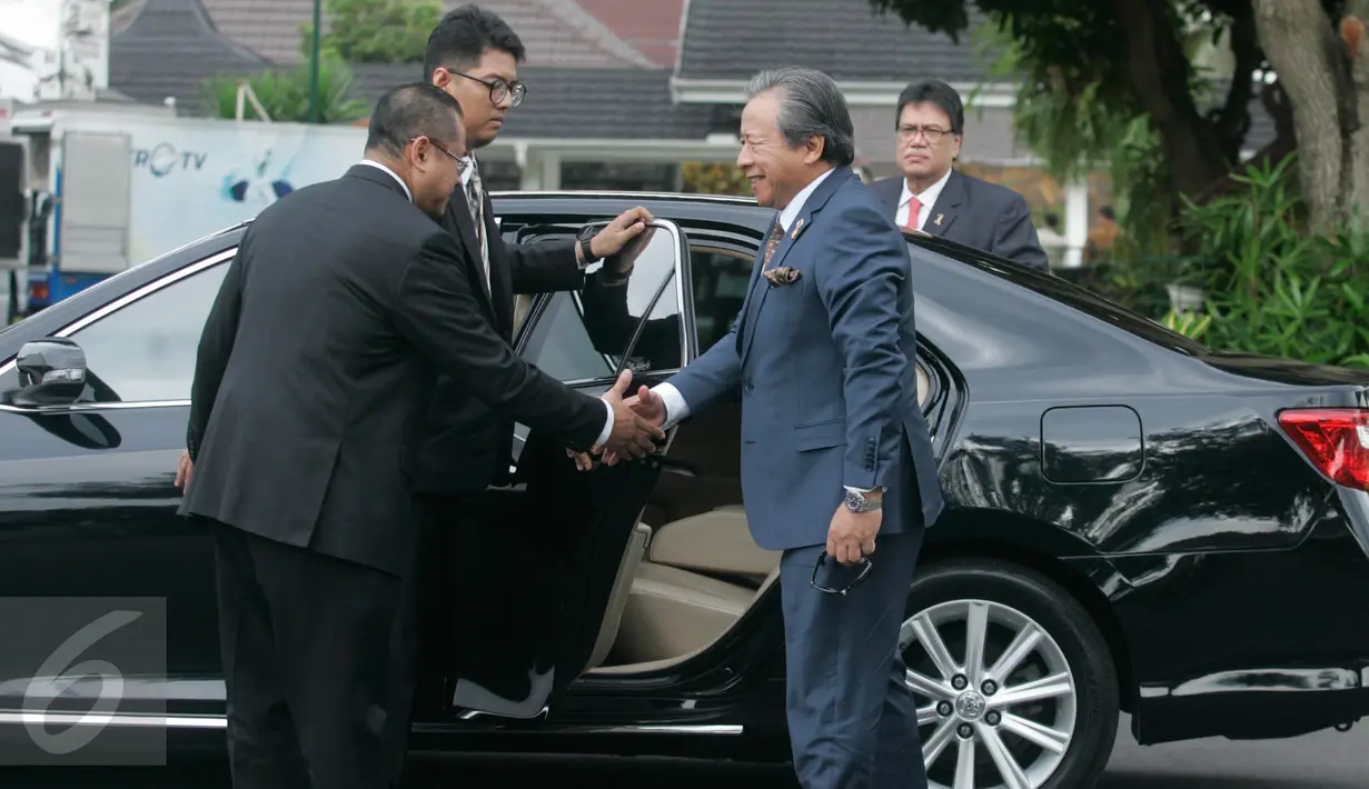 Menlu Malaysia Dato' Sri Anifah Aman saat tiba di Gedung Agung Yogyakarta, Kamis (5/5). Indonesia, Malaysia dan Filipina menggelar pertemuan membahas keamanan maritim antara ketiga negara. (Boy Harjanto)