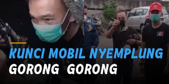 VIDEO: Kunci Mobil Nyemplung Gorong-Gorong, Petugas Damkar DKI Bantu Warga Mencarinya