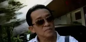 Ayah dari Wayan Mirna, Dermawan Salihin melihat ada yang salah dengan penolakan Jessica untuk mengikuti rekonstruksi versi polisi. Selain penolakan dari Jessica, ternyata keluarga Mirna dan Jessica tidak pernah melakukan pertemuan.