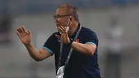 Pelatih Vietnam, Park Hang-seo, merasa puas bisa mempersembahkan medali emas SEA Games 2021. (AFP/Nhac Nguyen)