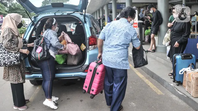 Hari Pertama Aturan Baru Naik KA Jarak Jauh