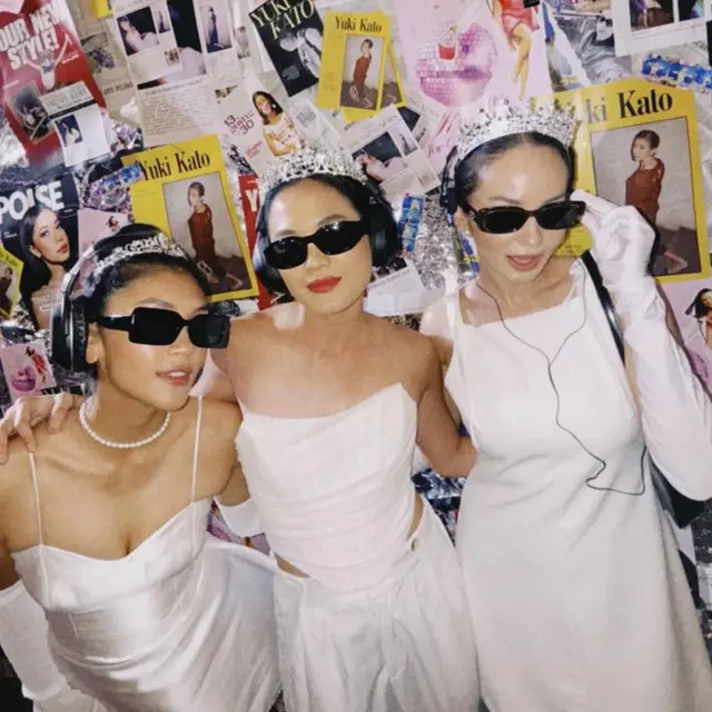 Adu Gaya Enzy Storia, Sheryl Sheinafia, dan Canti Tachril Cosplay ala Anne Hathaway “Princess Diaries” di Pesta Ultah Yuki Kato