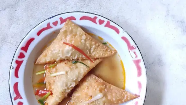Resep Pangsit Ayam Keju Kuah Mercon