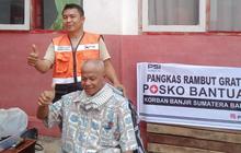 Potong Rambut Gratis di Posko PSI Padang, Sentuhan Kecil yang Menguatkan Warga