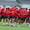 Pemain Timnas Indonesia U-22 mengikuti sesi latihan resmi jelang laga melawan Mali di Stadion Madya, Senayan, Jakarta, Jumat (14/11/2025). Skuad Garuda Muda dijadwalkan dua kali menghadapi Timnas Mali U-22 sebelum berlaga di SEA Games 2025. (Bola.com/M Iqbal Ichsan)