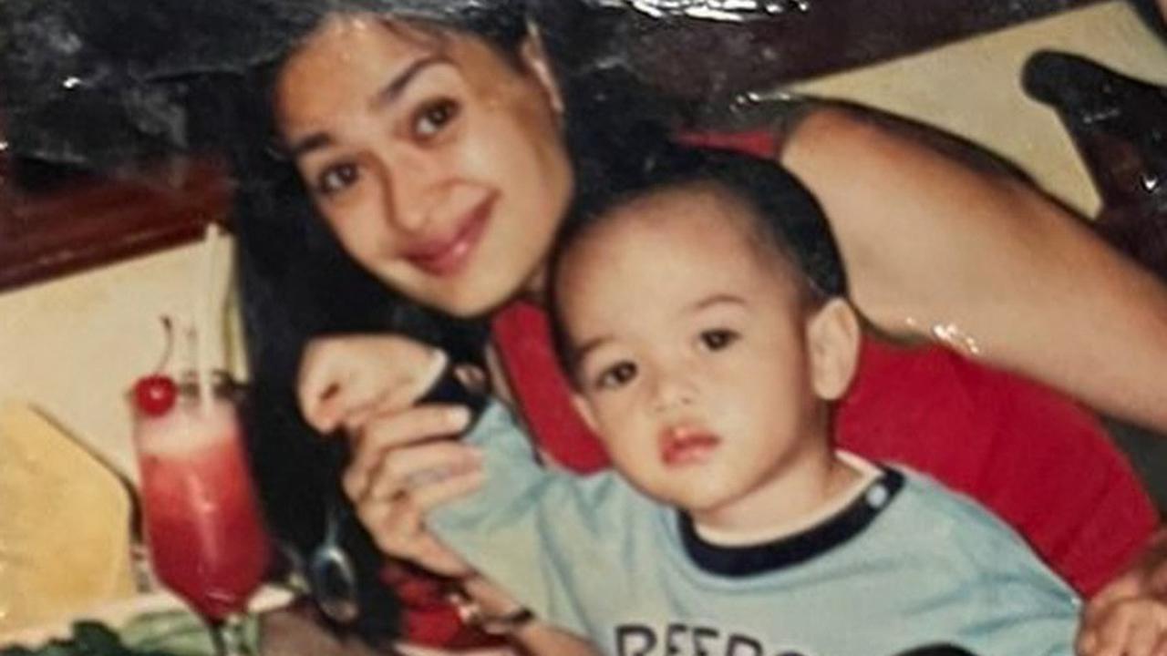 Sederet Foto Lawas Donna Harun yang Jadi Sorotan, Cantiknya Awet Sejak Dulu