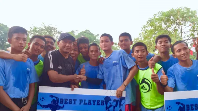 Pemburu di Manchester Biru