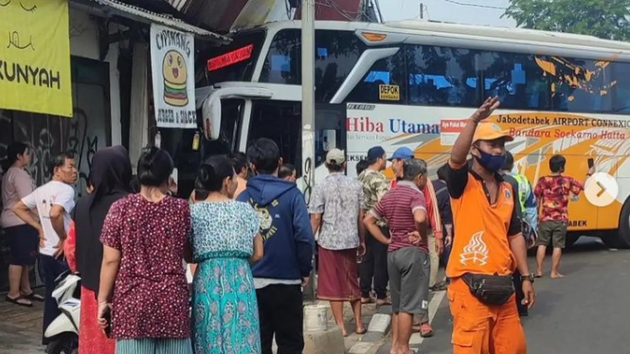 Bus Hiba Utama kecelakaan