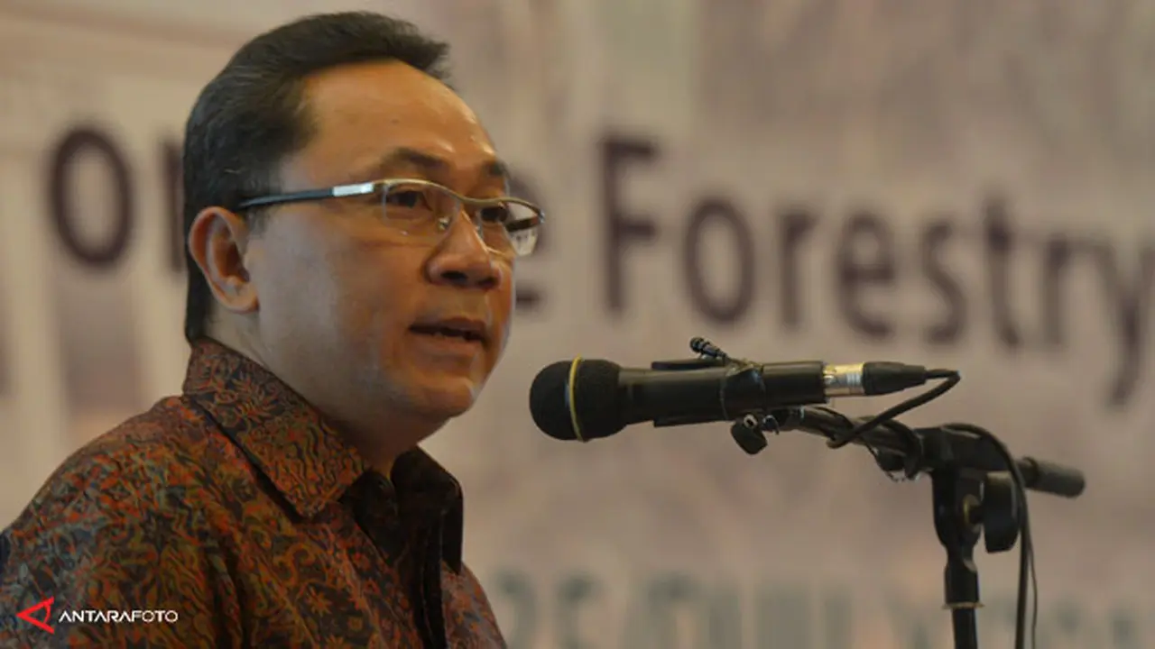 menhut-zulkifli-130911c.jpg