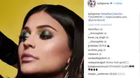 Kylie Jenner menjadi model dalam koleksi makeup The Weather Collection (Instagram/kyliejenner)