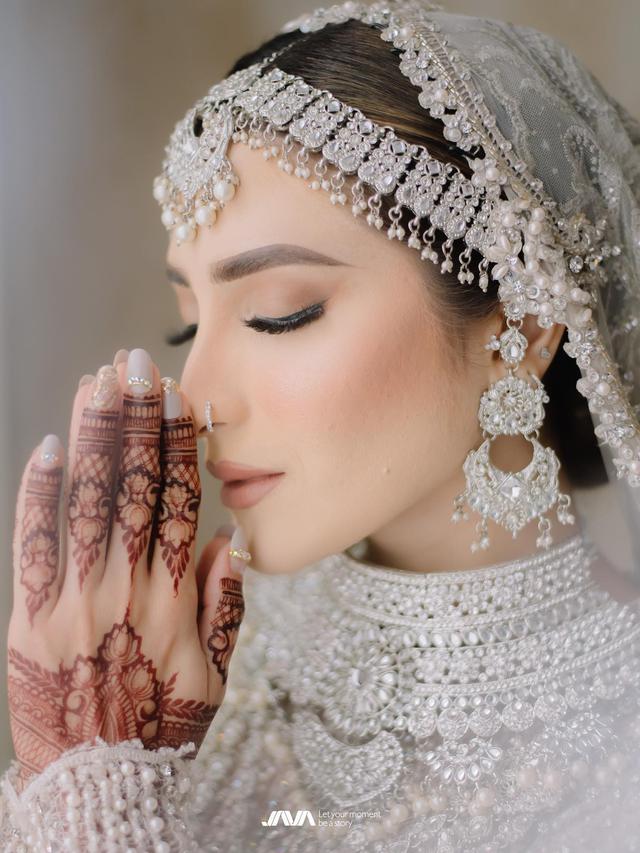 Resmi Menikah, Ini 7 Potret Pernikahan Shirin Safira dan Suami dengan Tema Timur Tengah