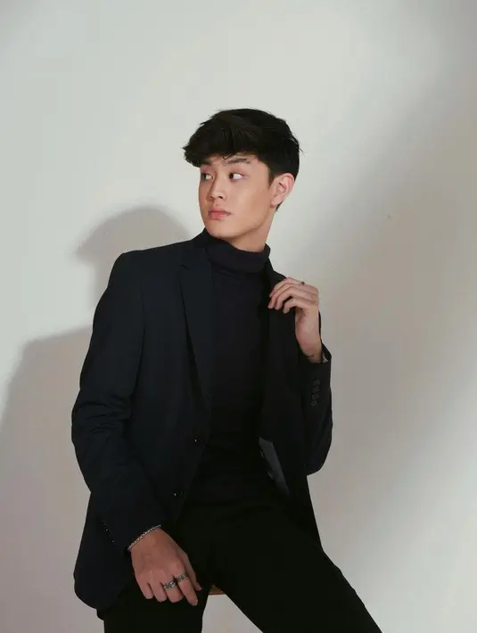 Gabriel Prince beberapa tahun ini telah menjadi idola muda. Selain suara, ketampanan hingga OOTD Gabriel Prince sering jadi sorotan. [instagram/phrrince]