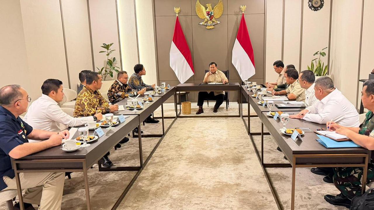 Prabowo Perintahkan Mensesneg Cek Serapan Anggaran Daerah Jelang Akhir Tahun