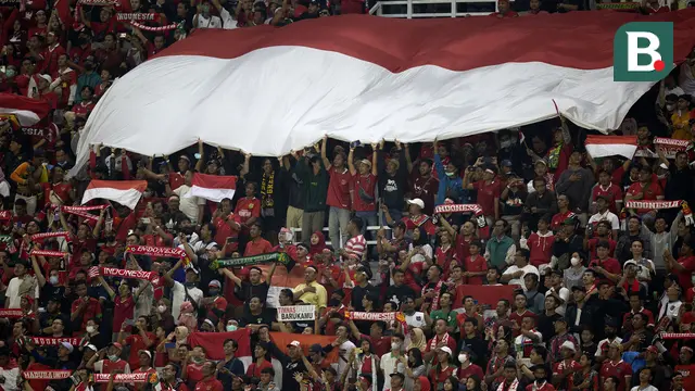 Suporter Timnas Indonesia U-20 di Stadio Gelora Bun Tomo