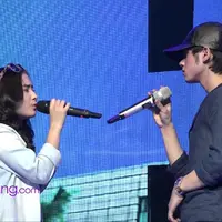 Gladi Resik Aliando Syarief dan Prilly Latuconsina di HUT SCTV ke-25.