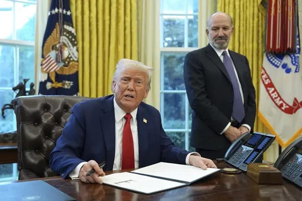 Trump Pertimbangkan Akhiri Perang Tarif AS Vs China