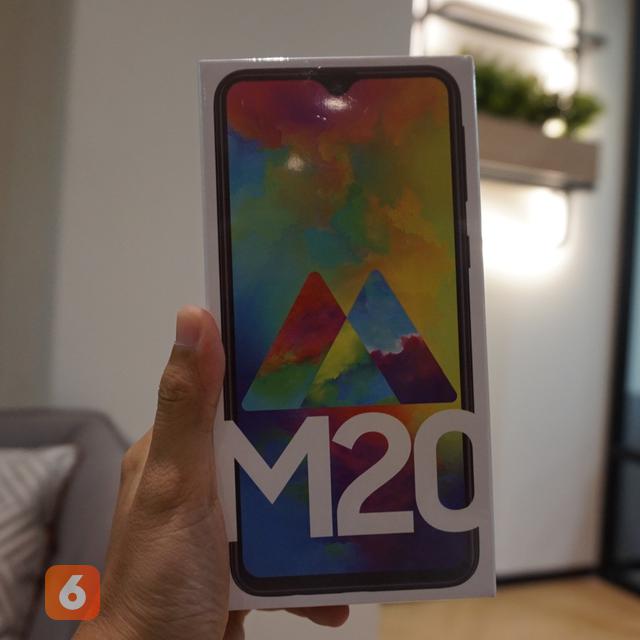 review galaxy m20 baterai dan kamera