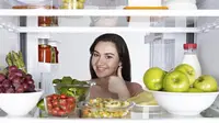 Jangan sampai tubuhmu kekurangan vitamin. Sediakan makanan-makanan sehat di kulkas dan dapurmu.
