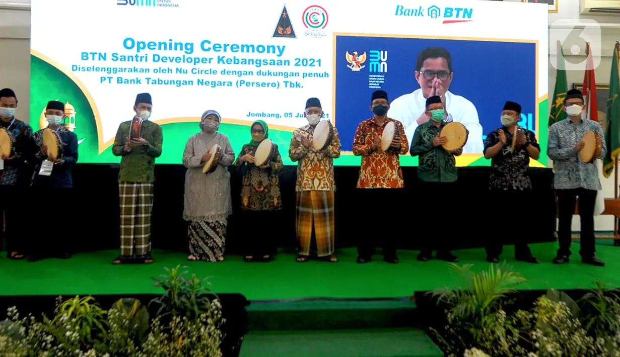 Suasana pembukaan pelatihan santri developer kebangsaan 2021 di Jombang, Jawa Timur, Sabtu (05/6/2021). Pelatihan ini merupakan bentuk kepedulian BTN dalam menjadikan santri sebagai pengusaha atau pengembang properti yang sukses dalam terpenuhinya kebutuhan rumah. (Liputan6.com/HO/BTN)