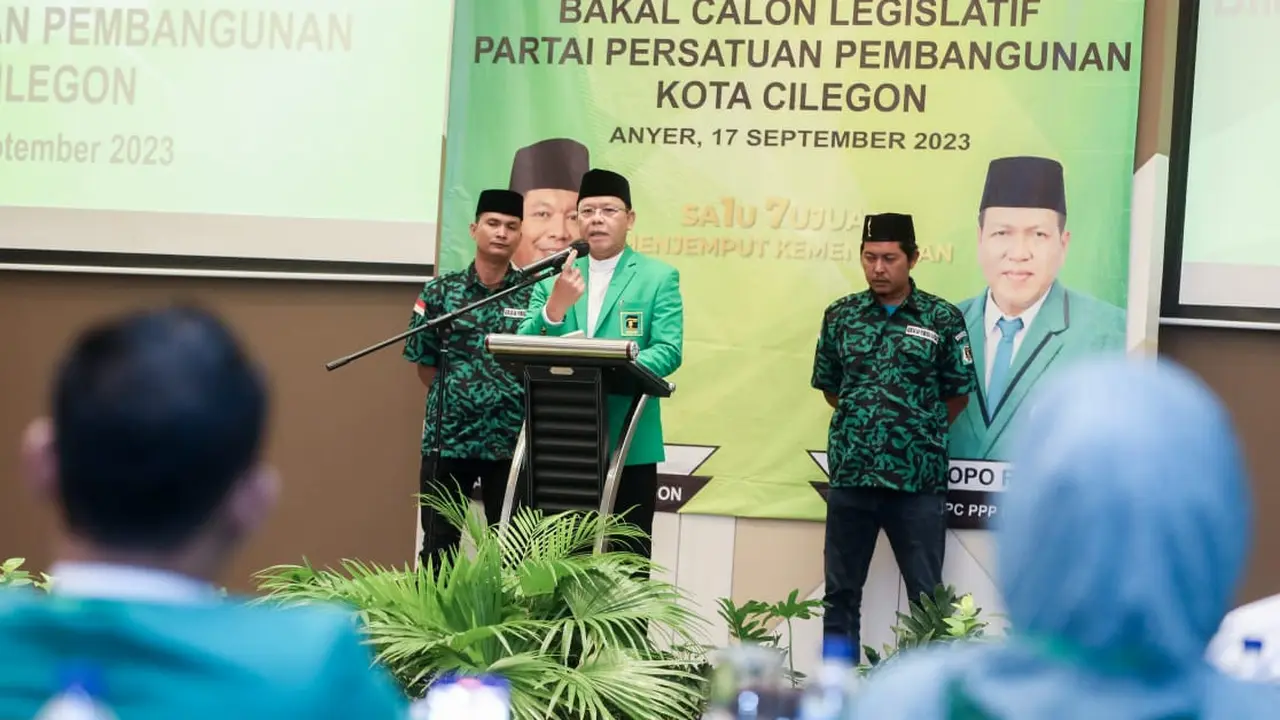 Plt Ketua Umum Partai Persatuan Pembangunan (PPP) Muhamad Mardiono membuka kegiatan bimbingan teknis dan pembekalan bakal calon legislatif (Bacaleg) PPP Cilegon, di Hotel Mambruk, Anyar, Banten. Minggu (17/9) (Istimewa)