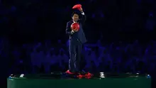 Berdandan ala Mario, Perdana Menteri Jepang, Shinzo Abe kejutkan penonton di stadium Rio di upacara penutupan Olimpiade 2016. (Kotaku)