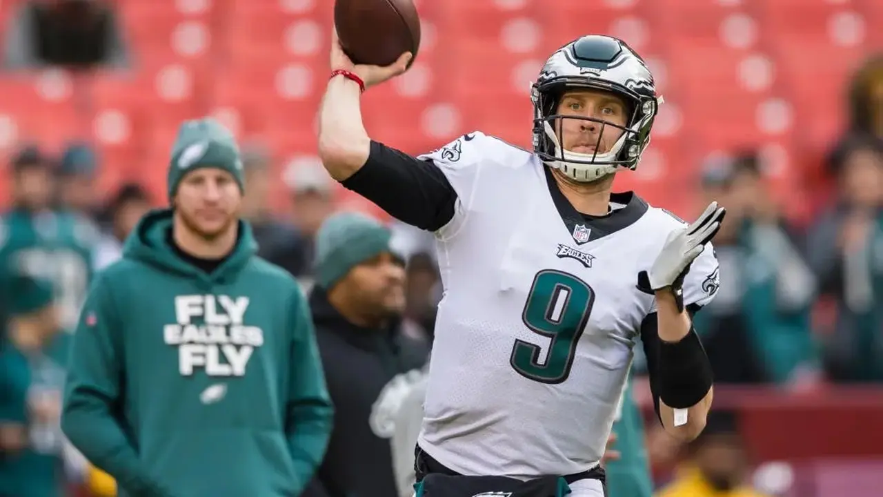 Carson Wentz: A Golden Opportunity to Become Vikings' Starter After J.J. McCarthy's Injury