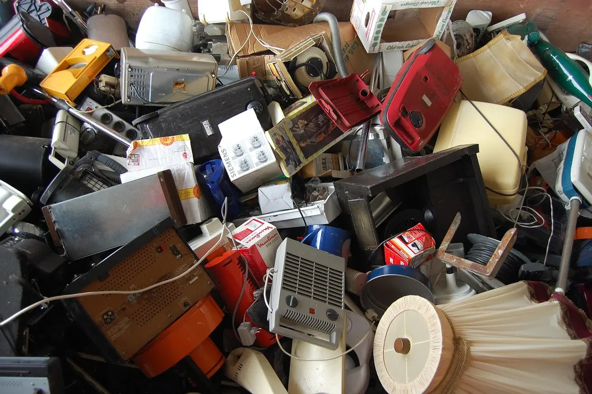 Biasakan Setor Sampah Elektronik ke Tempatnya, Jangan Campur dengan Sampah Lainnya