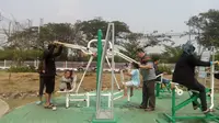 Asiknya Nge-gym Gratis di Taman Kota Waduk Pluit