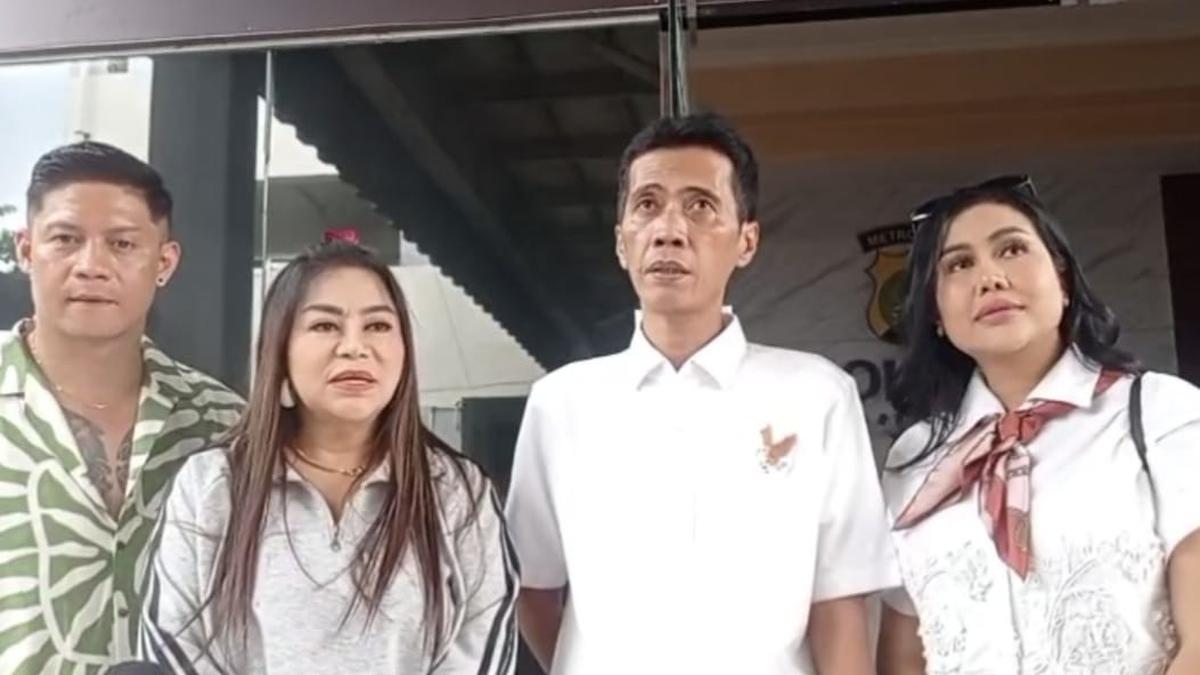 Annisa Bahar dan Ratu Meta Jalani Pemeriksaan Terkait Laporan Dugaan Kasus Penipuan