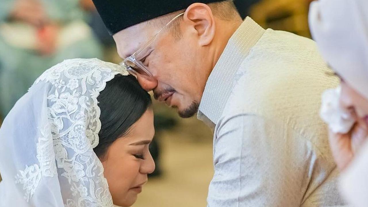 Dihadiri Tamu Presiden hingga Para Menteri, Intip Momen Pernikahan Putri Ipang Wahid yang Curi Perhatian