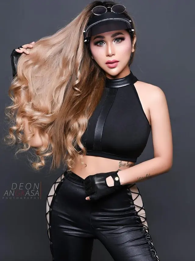 Ingin Kembali Jadi Pria Usai Corona Berlalu, Ini 6 Potret Gebby Vesta