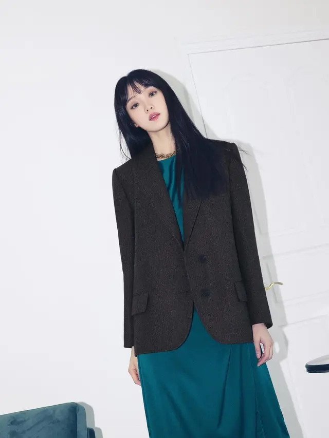 Lee Sung Kyung (Foto: Instagram/heybiblee)