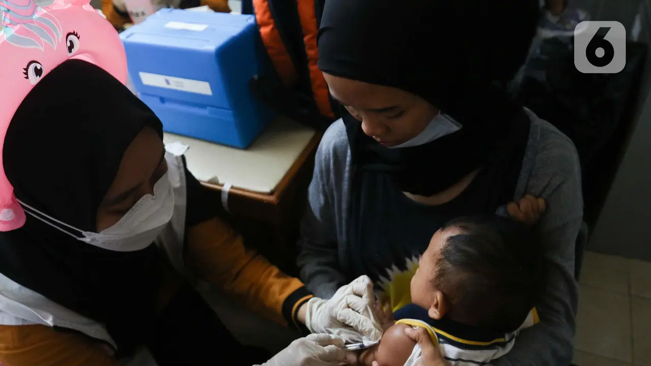 76 Anak Mengikuti Bulan Imunisasi Anak Nasional