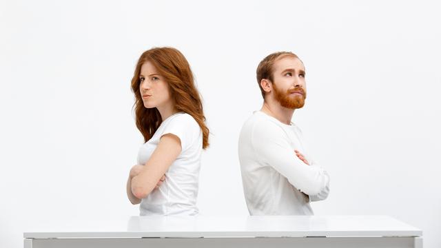 Ilustrasi hubungan merenggang, pasangan bertengkar