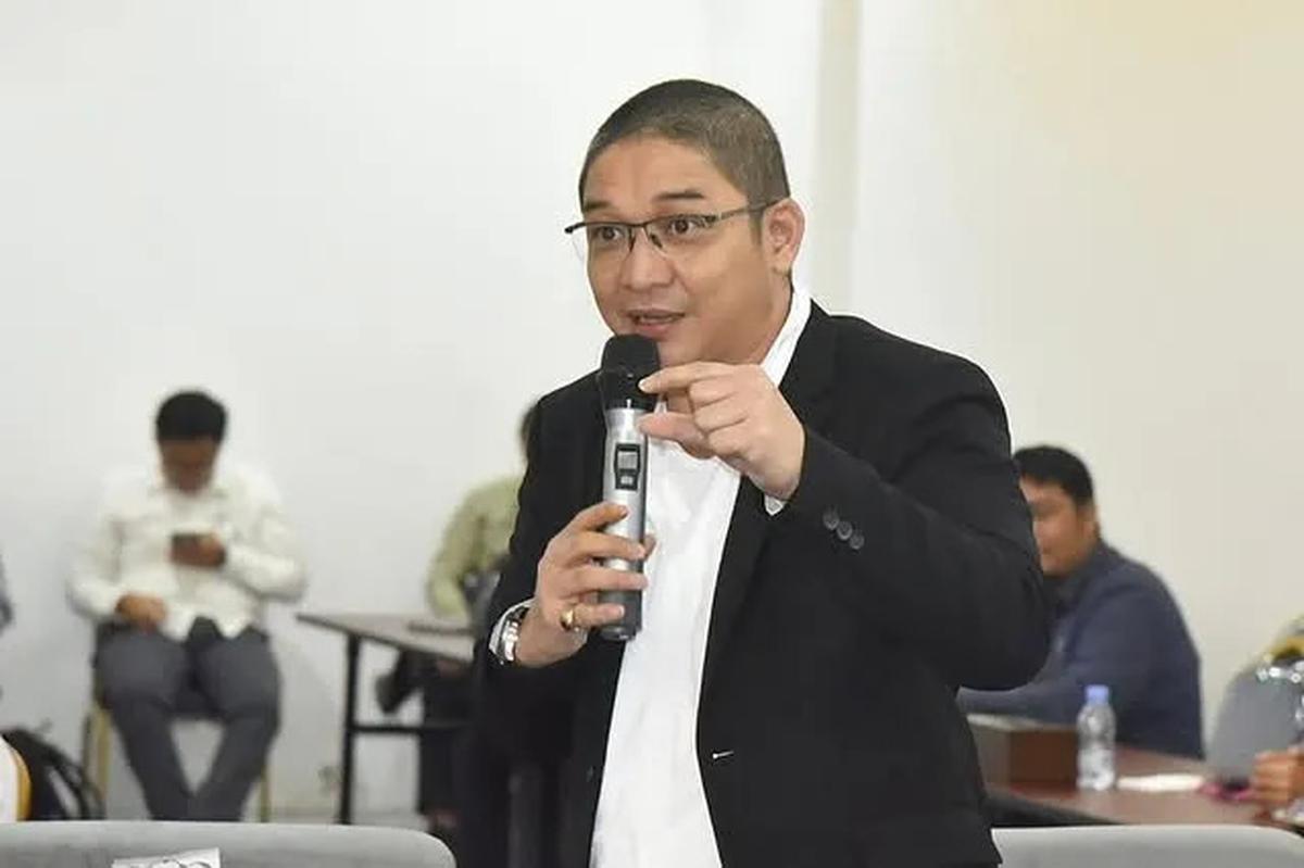 Pasha Ungu Tak Ikut Joget Bareng Anggota DPR Lain, Pilih Diam