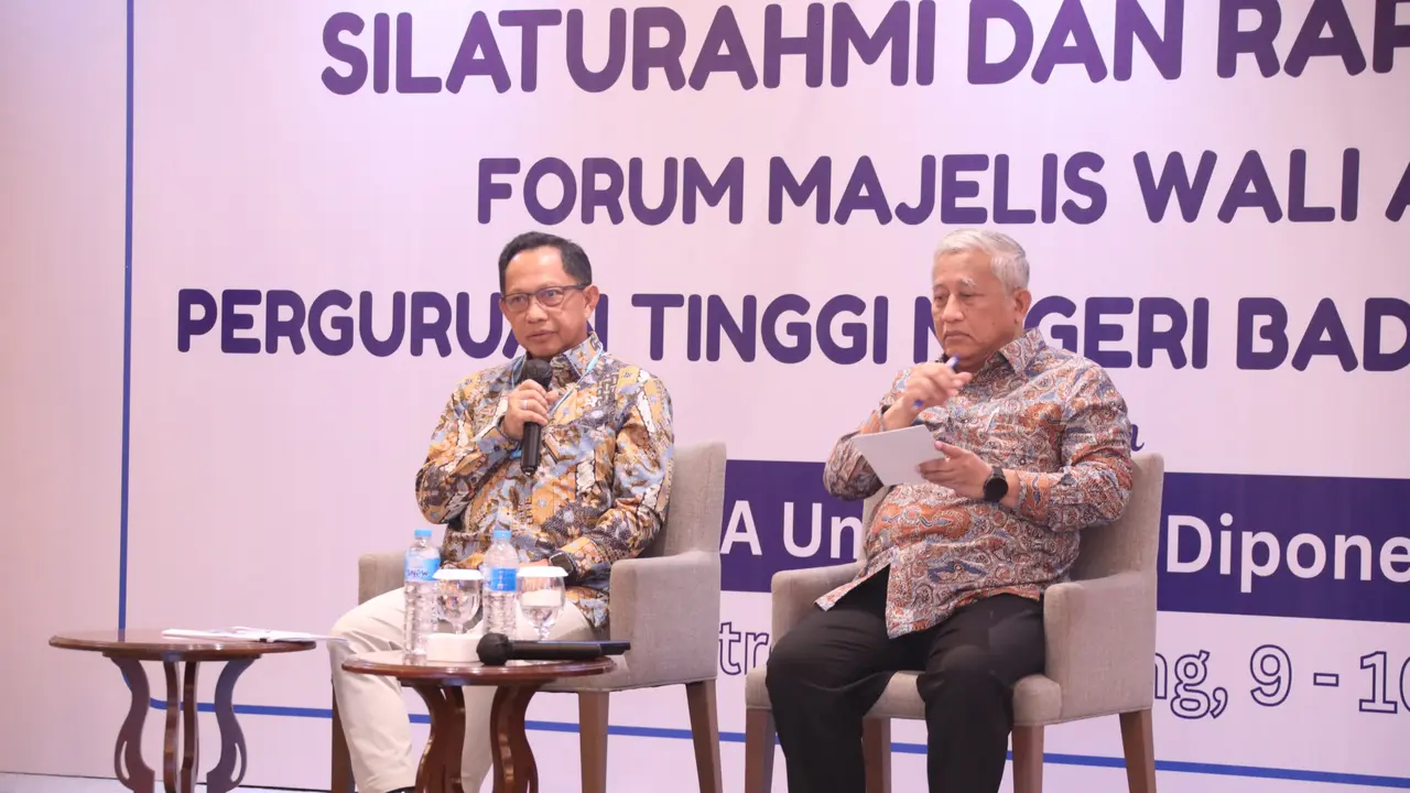 Menteri Dalam Negeri (Mendagri) Tito Karnavian menegaskan pentingnya peran Pemerintah Daerah (Pemda) dalam mendukung kemajuan Perguruan Tinggi Negeri Berbadan Hukum (PTN-BH).