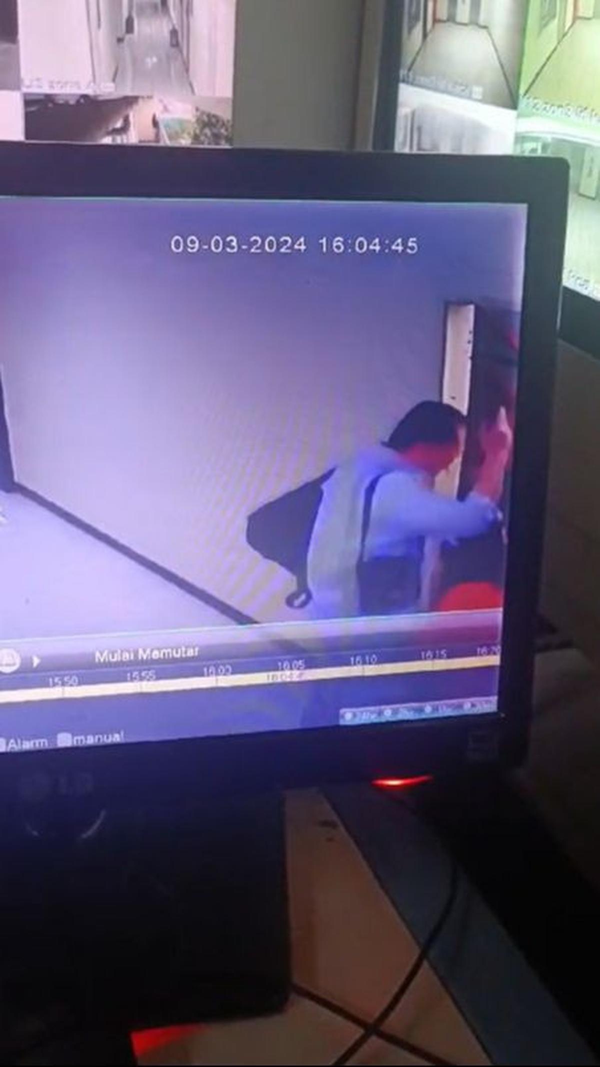 Berdasarkan keterangan dari kepolisian, keempat korban mengalami luka yang cukup parah di bagian kepala hingga patah tulang.<br>
