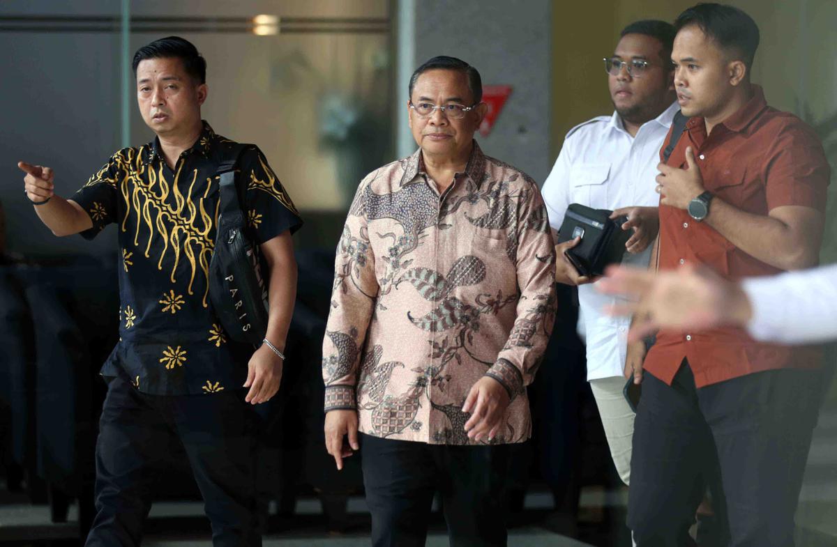 FOTO: Bupati Pati Sudewo Kembali Diperiksa KPK Terkait Dugaan Kasus Korupsi Jalur Kereta