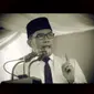 Dinilai bisa menjadi pemimpin yang baik, banyak masyarakat yang justru melarang Wali Kota Bandung Ridwan Kamil jadi presiden. Kok bisa? 
