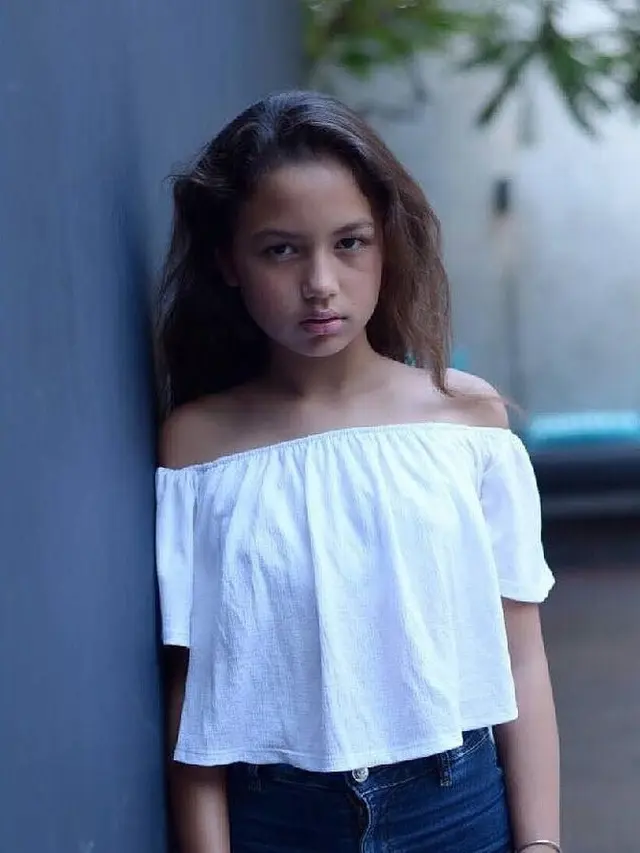 Ulang Tahun ke-14, Ini 6 Potret Masa Kecil Saskia Chadwick Aktris 'Dari Jendela SMP'