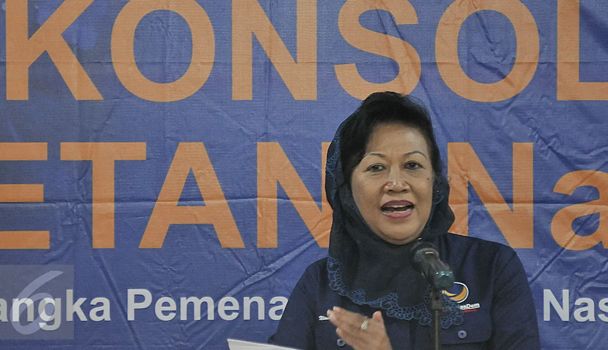 Sekertaris Jendral DPP Partai Nasdem, Nining Indra Saleh di DPP Partai Nasdem, Jakarta, (29/1). Dibentuknya Persatuan tani di partai Nasdem ini untuk menciptakan dan mengembangkan teknologi  pertanian rakyat. (Liputan6.com/JohanTallo)