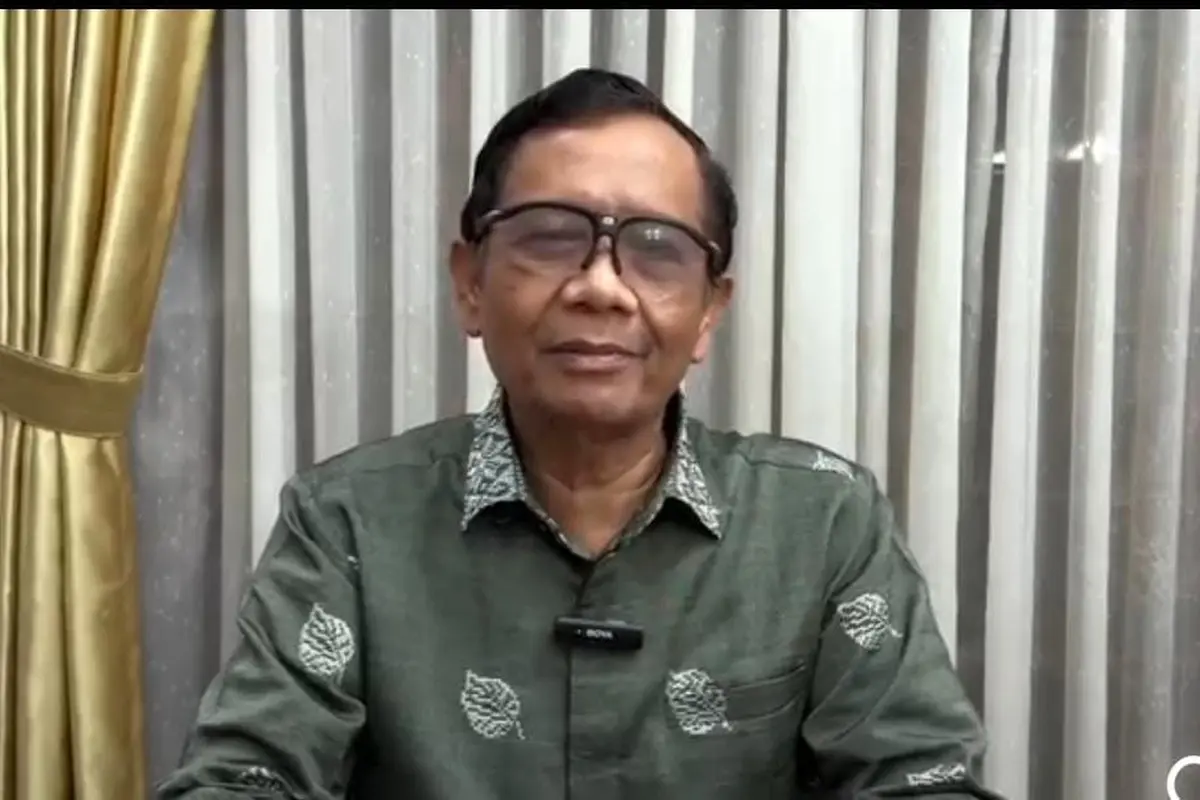 Calon presiden nomor urut 03, Mahfud Md menyampaikan selamat kepada Prabowo Subianto dan Gibran Rakabuming Raka yang telah ditetapkan sebagai presiden dan wakil presiden terpilih periode 2024-2024 oleh Komisi Pemilihan Umum (KPU).