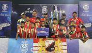 Tim UNI Bandung juara kategori U-9 di ajang Jabar Junior League Grassroots Championship 2025. (Bola.com/Erwin Snaz)